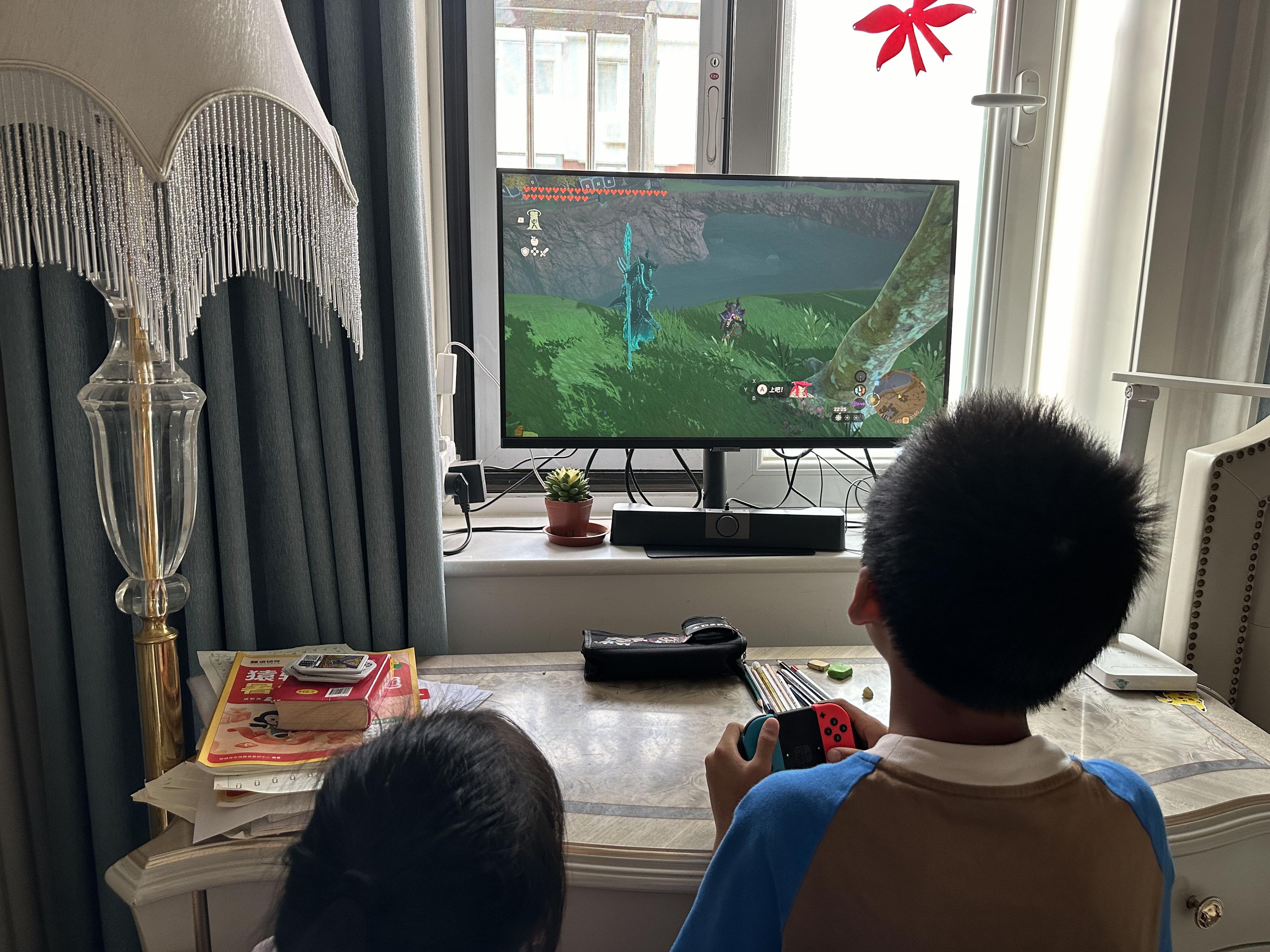 孩子要玩游戏家长要怎么处理